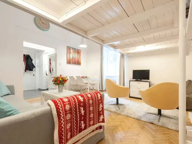 Kiadó lakás Budapest VI. kerület, Nagymező utca 35 nm