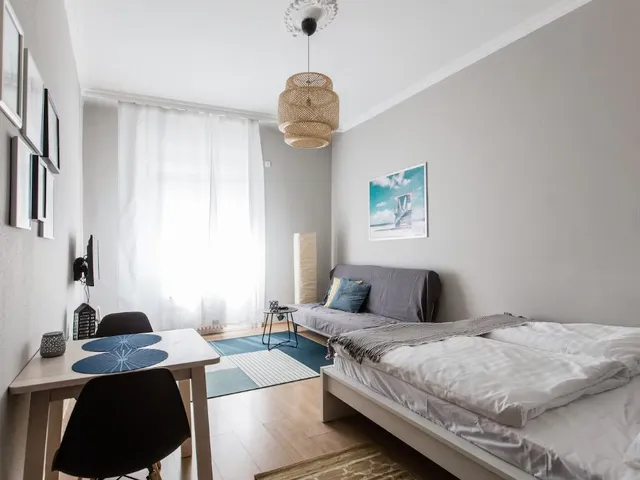 Kiadó lakás Budapest VI. kerület, Révay köz 33 nm