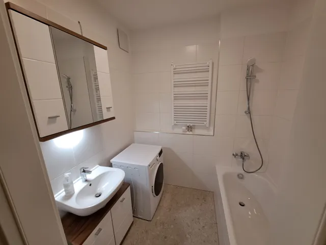 Kiadó lakás Budapest VIII. kerület, Corvin sétány 48 nm