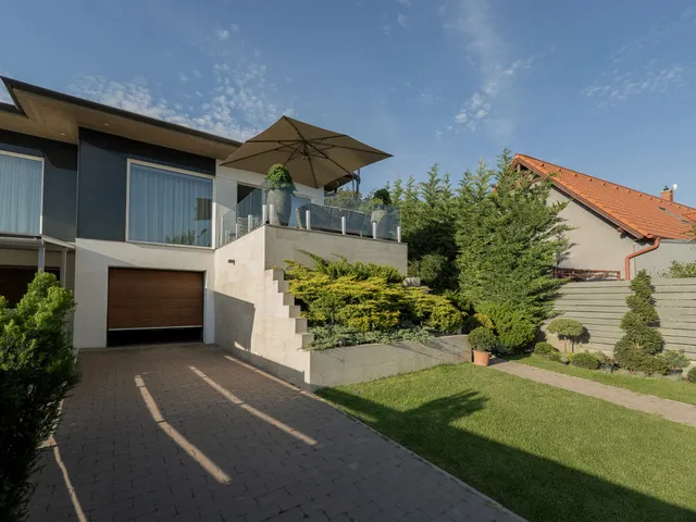 Eladó ház Üröm, Rókahegyi út 113 nm