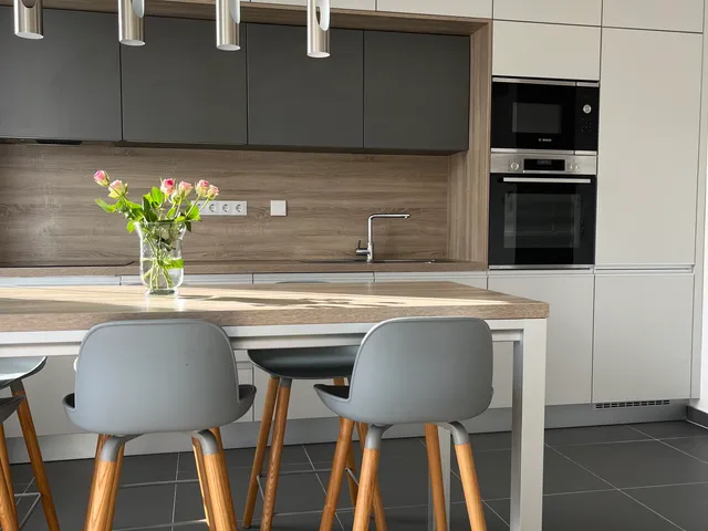 Kiadó lakás Budapest III. kerület, Királyok útja 67 nm