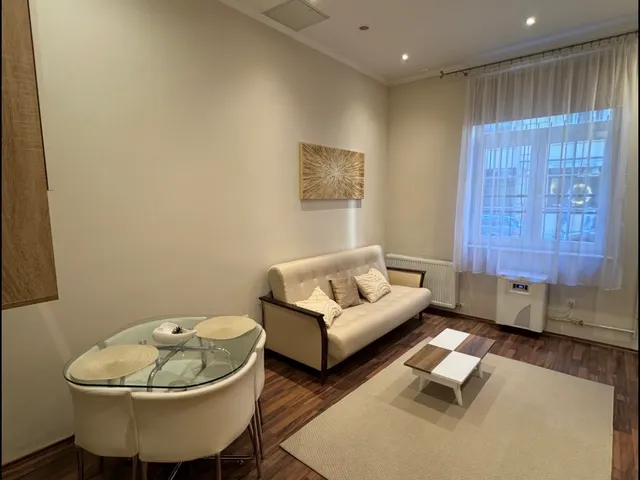 Eladó lakás Budapest I. kerület, Attila út 31 nm