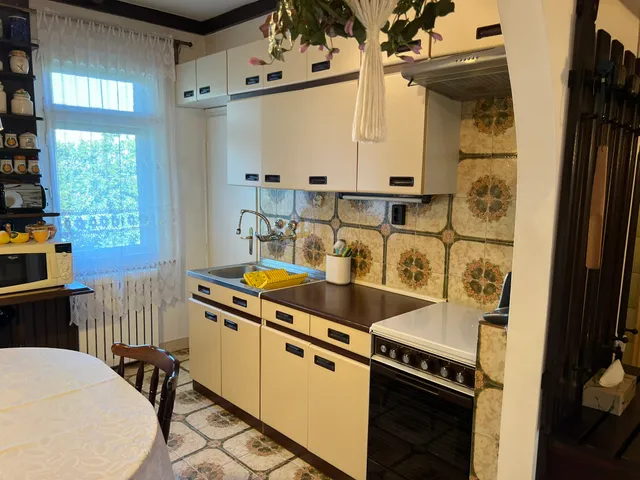 Kiadó lakás Budapest XIII. kerület, Róbert Károly körút 60 nm