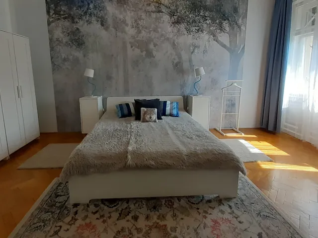 Kiadó lakás Budapest VII. kerület, Bethlen Gábor tér 73 nm