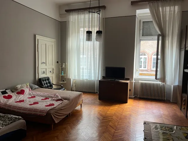 Eladó lakás Budapest VIII. kerület 108 nm