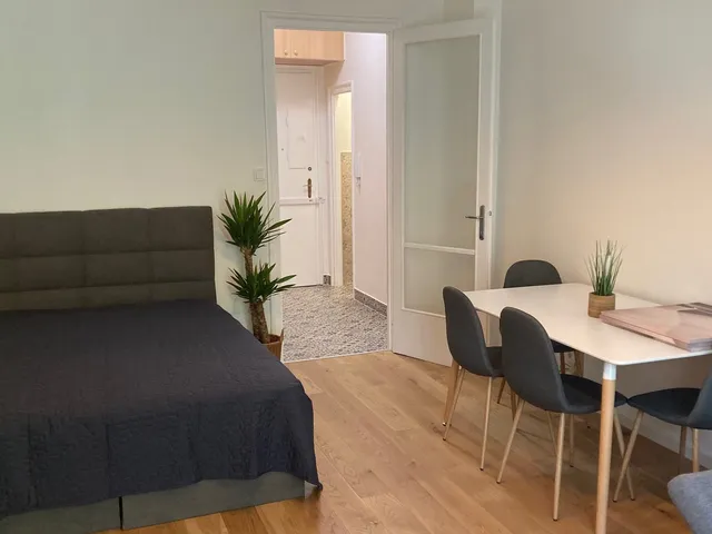 Kiadó lakás Budapest II. kerület, Lövőház utca 32 nm