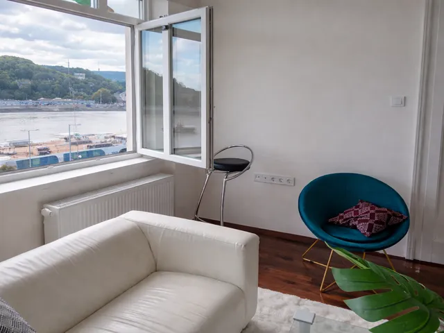 Kiadó lakás Budapest V. kerület, Belgrád rakpart 106 nm