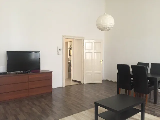 Kiadó lakás Budapest V. kerület, Papnövelde utca 70 nm