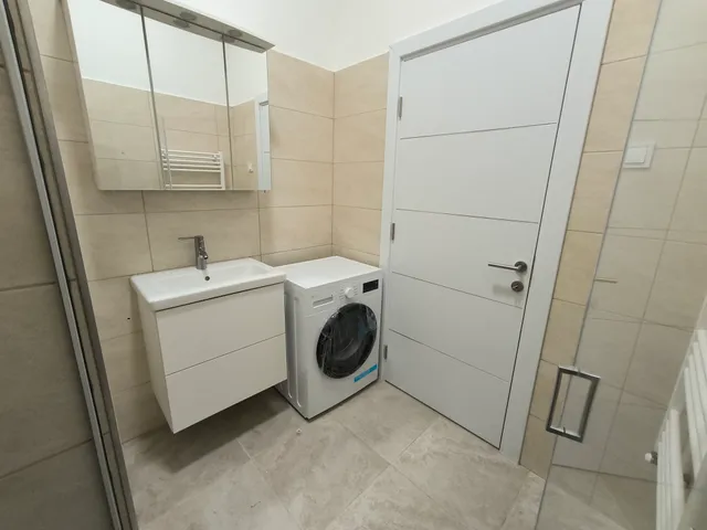 Kiadó lakás Budapest V. kerület, Kossuth Lajos utca 60 nm