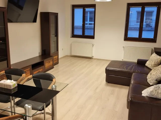Kiadó lakás Budapest VIII. kerület, Szentkirályi utca 67 nm