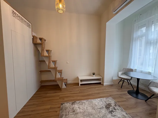 Kiadó lakás Budapest III. kerület, Nagyszombat utca 28 nm