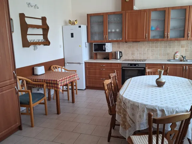 Kiadó lakás Budapest II. kerület, Kulpa utca 80 nm