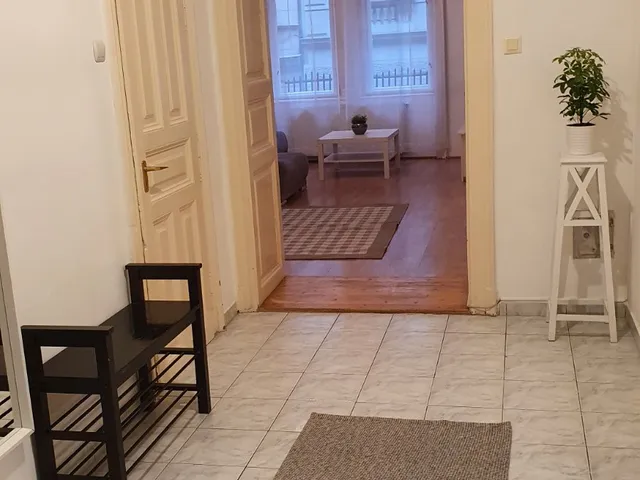 Kiadó lakás Budapest VI. kerület, Szondi utca 61 nm
