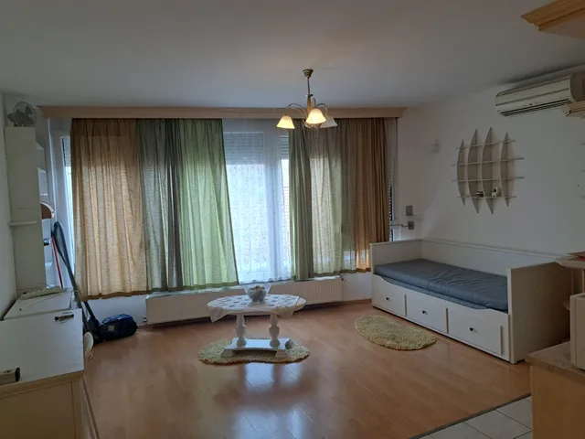 Kiadó lakás Budapest VIII. kerület, Horánszky utca 40 nm