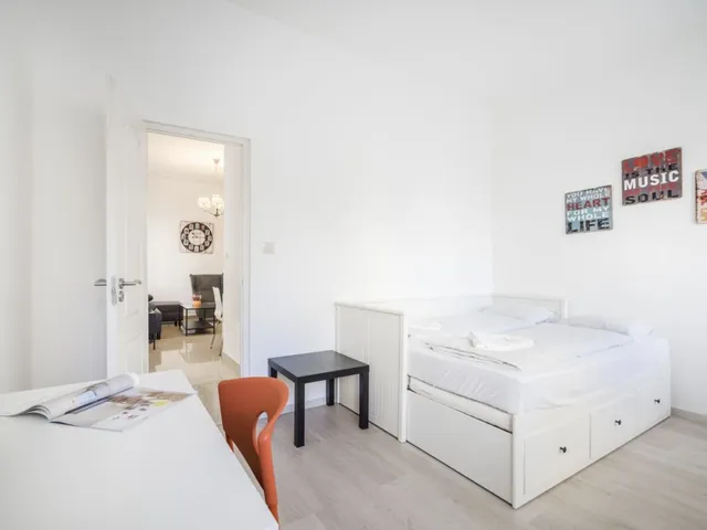 Kiadó lakás Budapest V. kerület, Szemere utca 45 nm