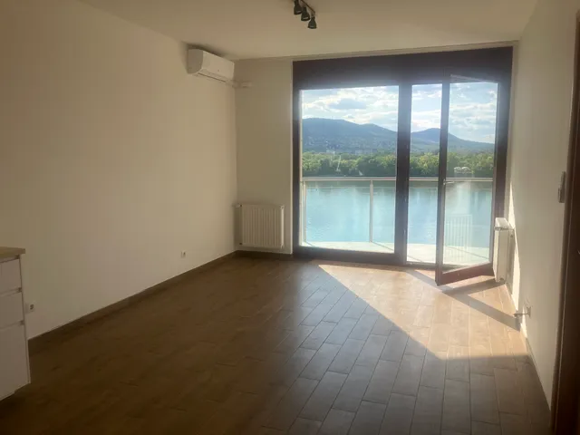 Kiadó lakás Budapest XIII. kerület, Danubius utca 45 nm
