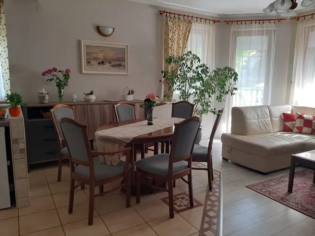 Kiadó lakás Debrecen 90 nm