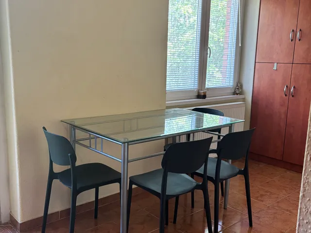 Kiadó lakás Debrecen, Nagyerdei körút 85 nm