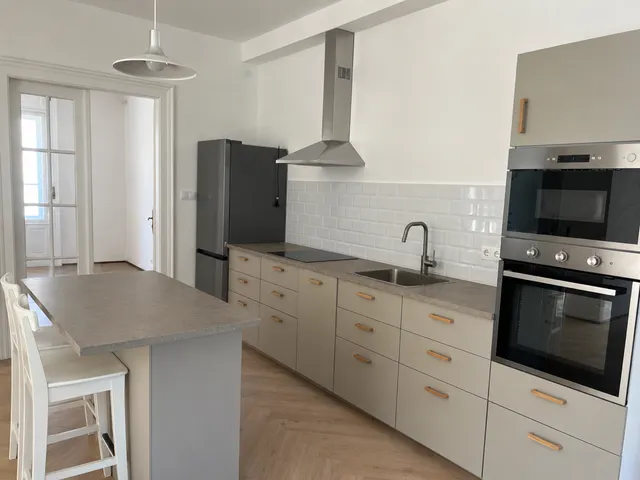 Kiadó lakás Budapest XII. kerület, Muskátli utca 79 nm