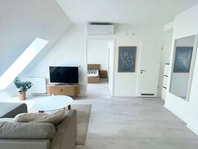 Kiadó lakás Budapest VII. kerület, Holló utca 42 nm