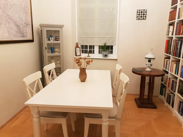 Kiadó lakás Budapest V. kerület, Veres Pálné utca 55 nm