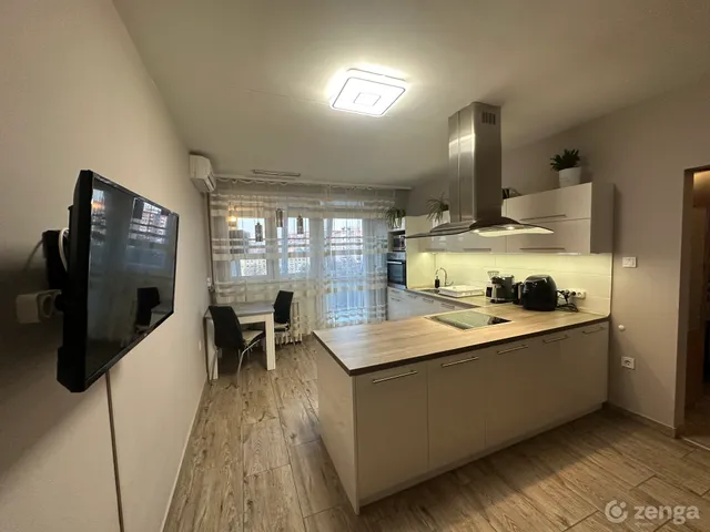 Eladó lakás Pécs, Kertváros 42 nm