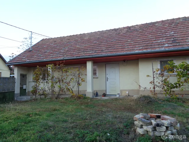 Eladó ház Kiskunlacháza 70 nm