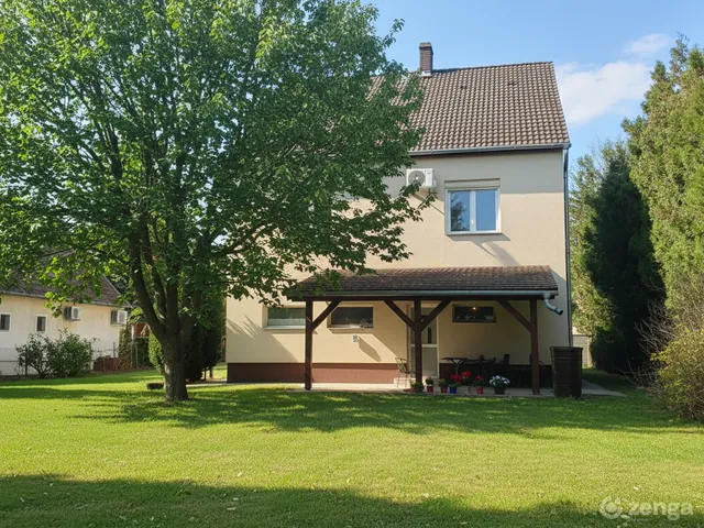 Eladó ház Rácalmás 230 nm