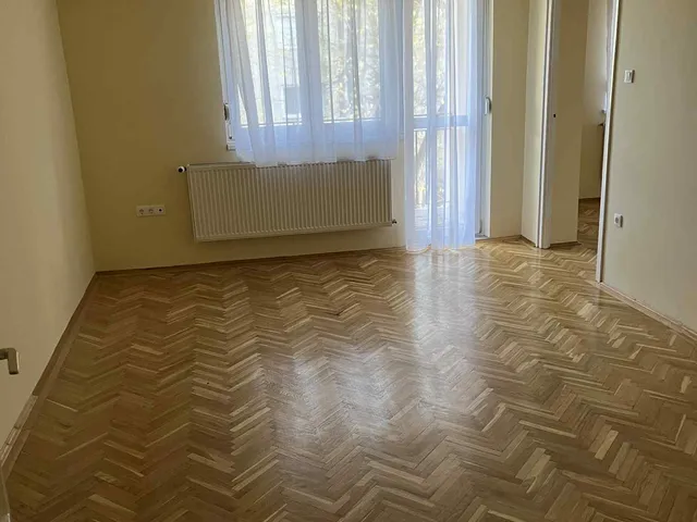 Kiadó lakás Debrecen, Nagyerdő 53 nm