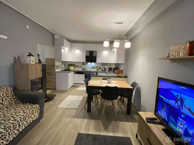 Eladó lakás Dunaújváros, Belváros 47 nm