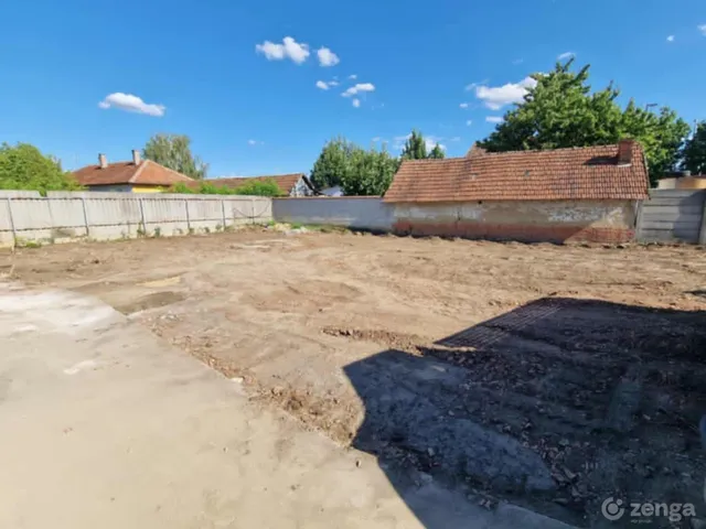 Eladó telek Békéscsaba, Csengery utca 1. 1079 nm