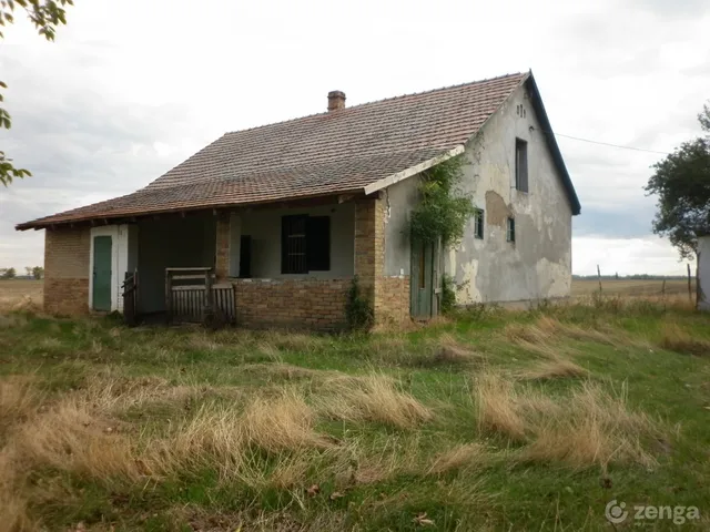 Eladó mezőgazdasági ingatlan Városföld 117 nm