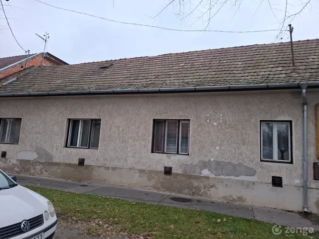 Eladó ház Vác 166 nm