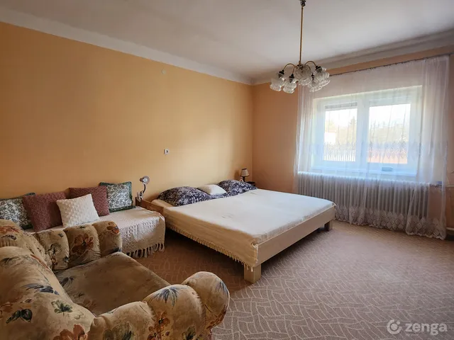 Eladó ház Pápa, Erzsébetváros 80 nm