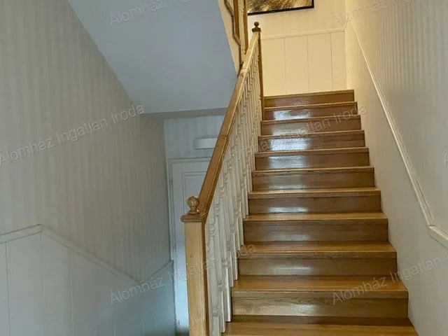 Eladó ház Budapest XIX. kerület 389 nm