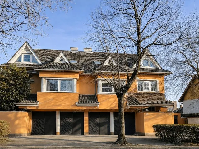 Eladó ház Budapest XIX. kerület 389 nm