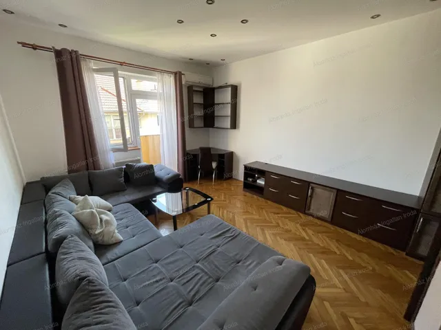Kiadó lakás Budapest XIV. kerület, Törökőr 47 nm