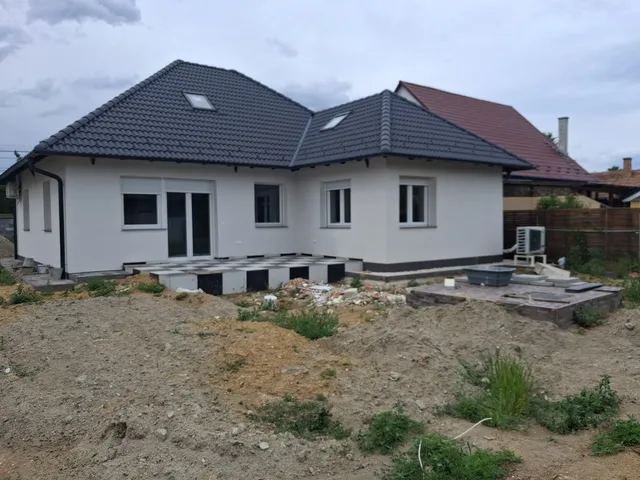 Eladó ház Gyál, Gyálszőlő 166 nm