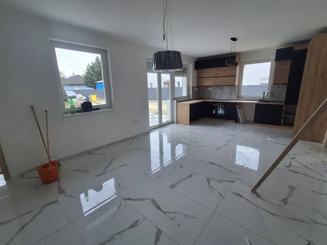 Eladó ház Gyál, Gyálszőlő 166 nm