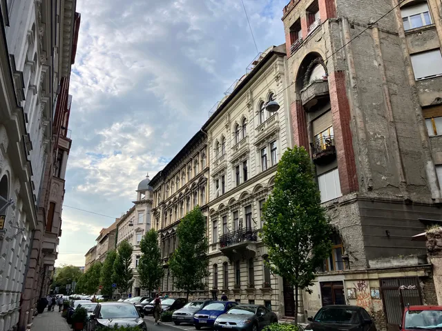 Eladó lakás Budapest VI. kerület, Nagykörúton kívüli terület 53 nm