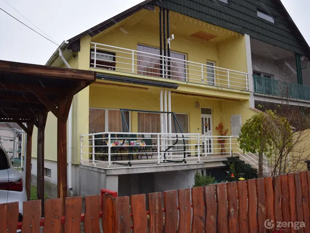 Eladó ház Siófok, Balatonszéplak 160 nm