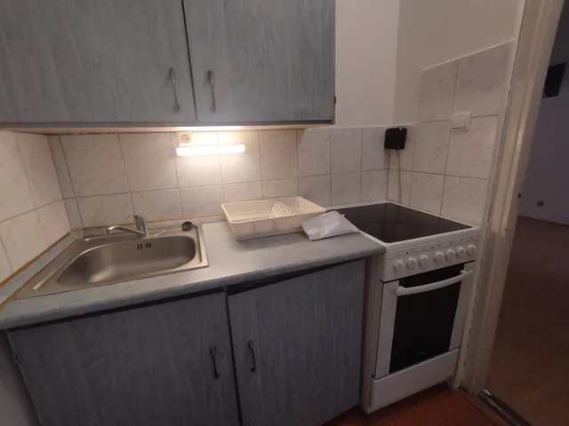 Eladó lakás Pécs, Kertváros 28 nm