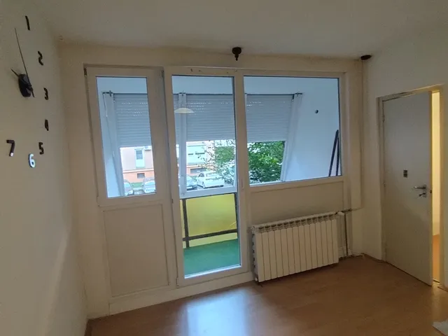 Eladó lakás Pécs, Kertváros, Málomi út 28 nm