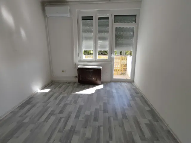 Eladó lakás Pécs, Uránváros 40 nm