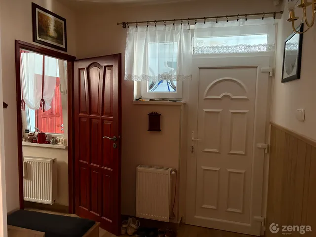 Eladó lakás Eger, Felnémet, Almárvölgyi utca 106 nm