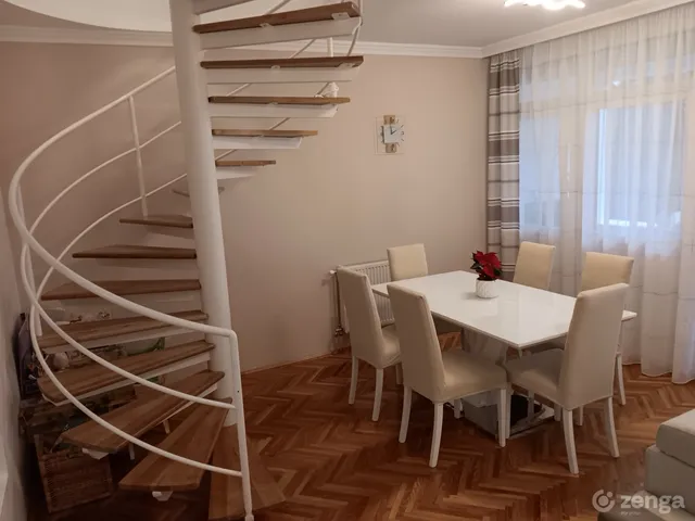 Eladó lakás Békéscsaba, Belváros 85 nm