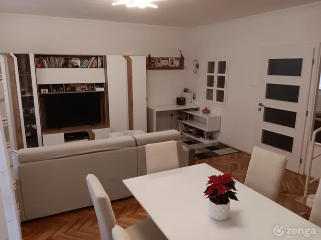 Eladó lakás Békéscsaba, Belváros 85 nm