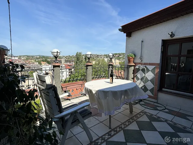 Eladó lakás Budapest XI. kerület 142 nm