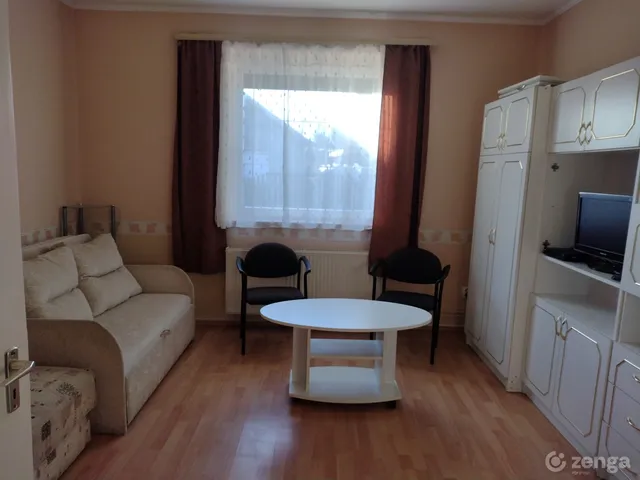 Kiadó ház Szigethalom, Vasúton túli rész 60 nm