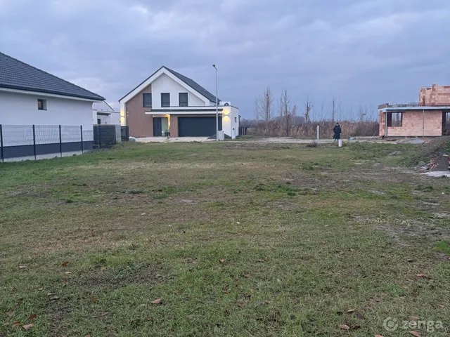 Eladó telek Győrzámoly 662 nm